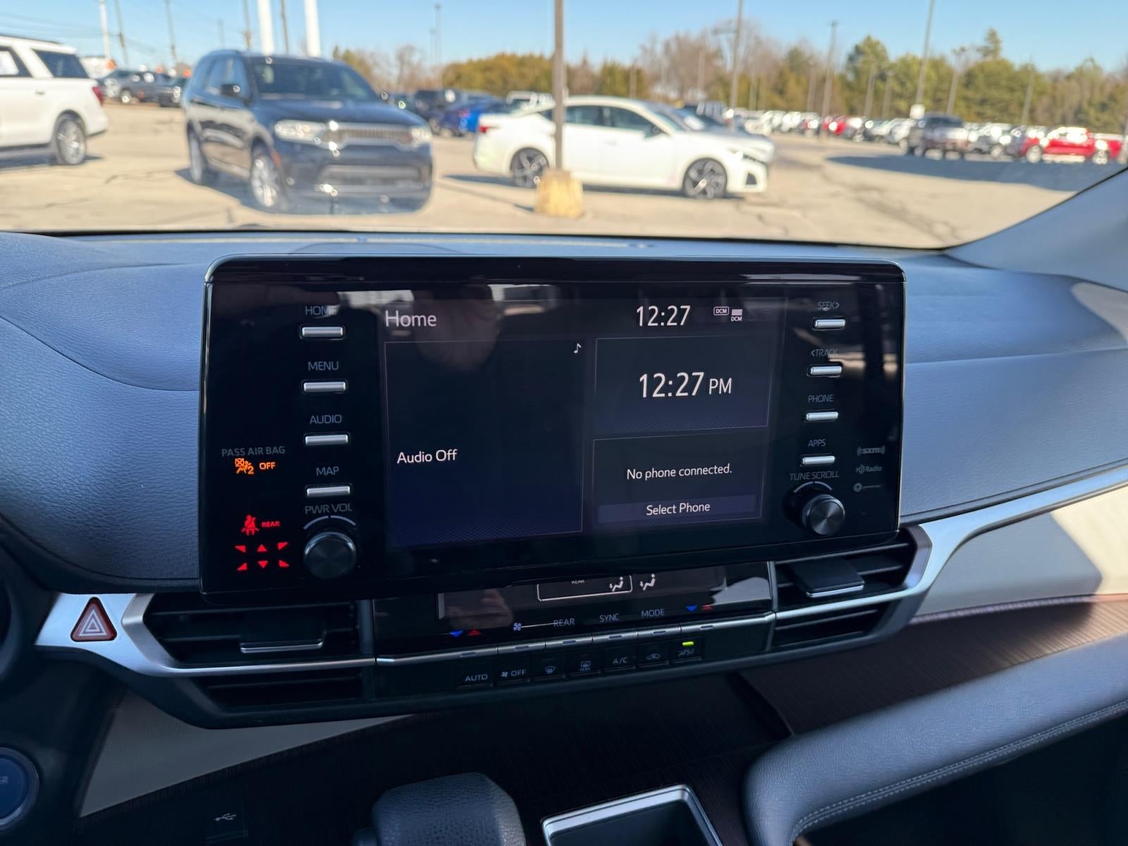 2024 Toyota Sienna LE