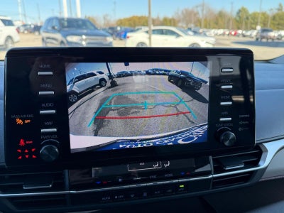 2024 Toyota Sienna LE