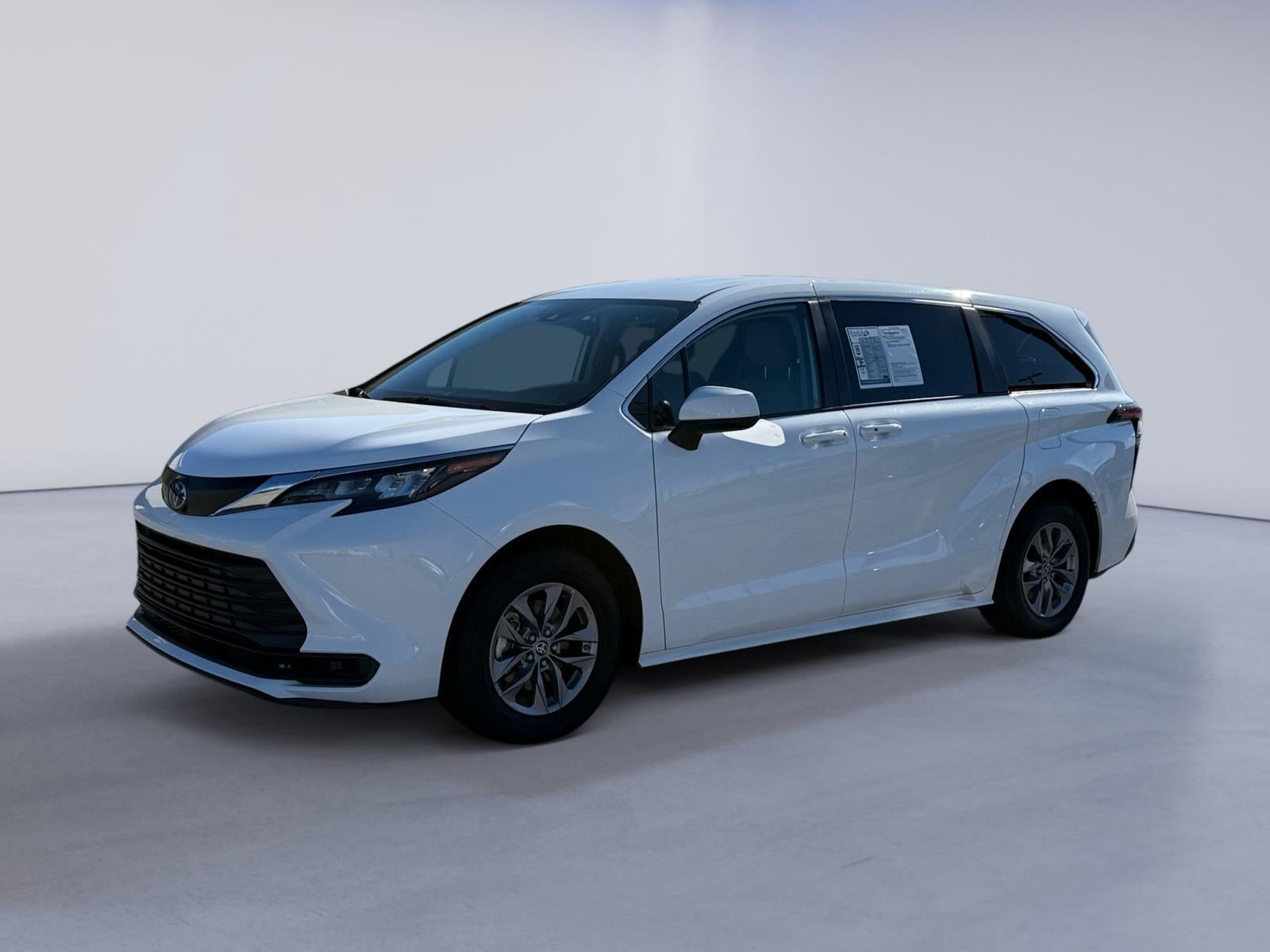 2024 Toyota Sienna LE