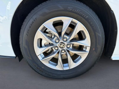 2024 Toyota Sienna LE