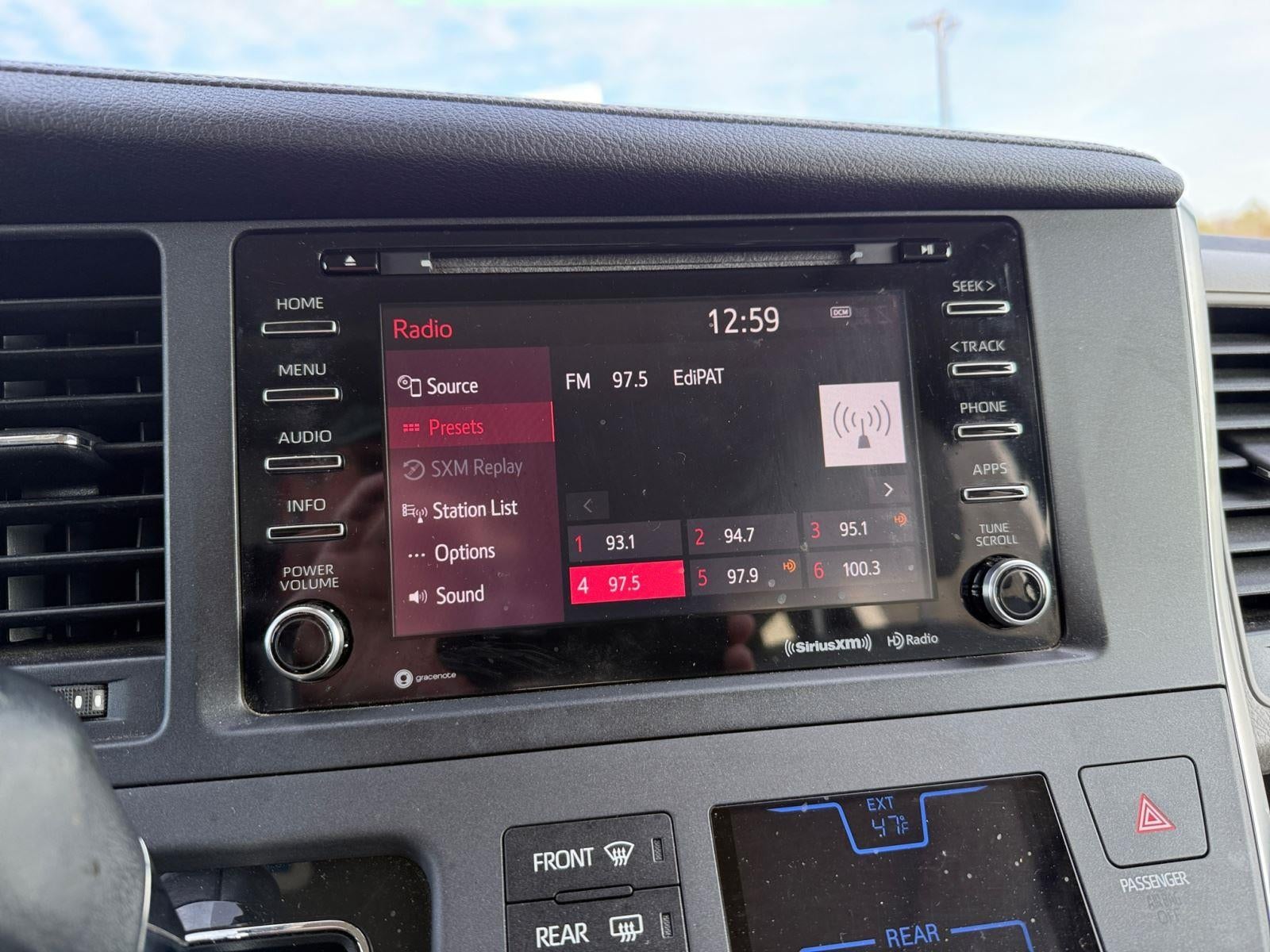 2018 Toyota Sienna XLE 8-Passenger