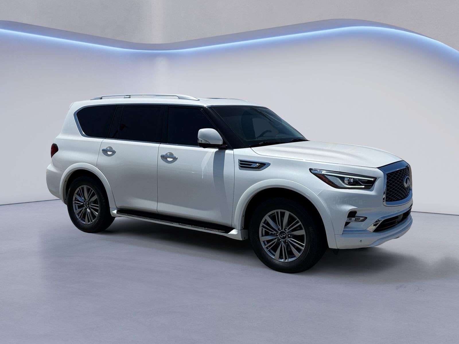 2021 INFINITI QX80's photo
