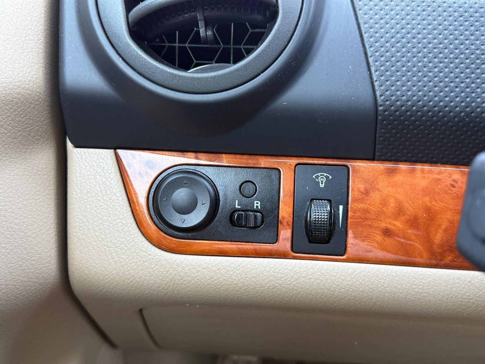 2011 Chevrolet Aveo LT w/1LT