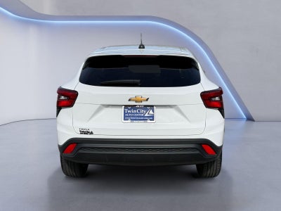 2025 Chevrolet Trax LS