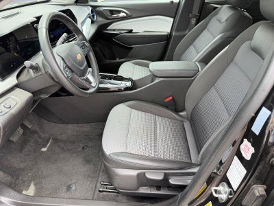2025 Chevrolet TRAX Base