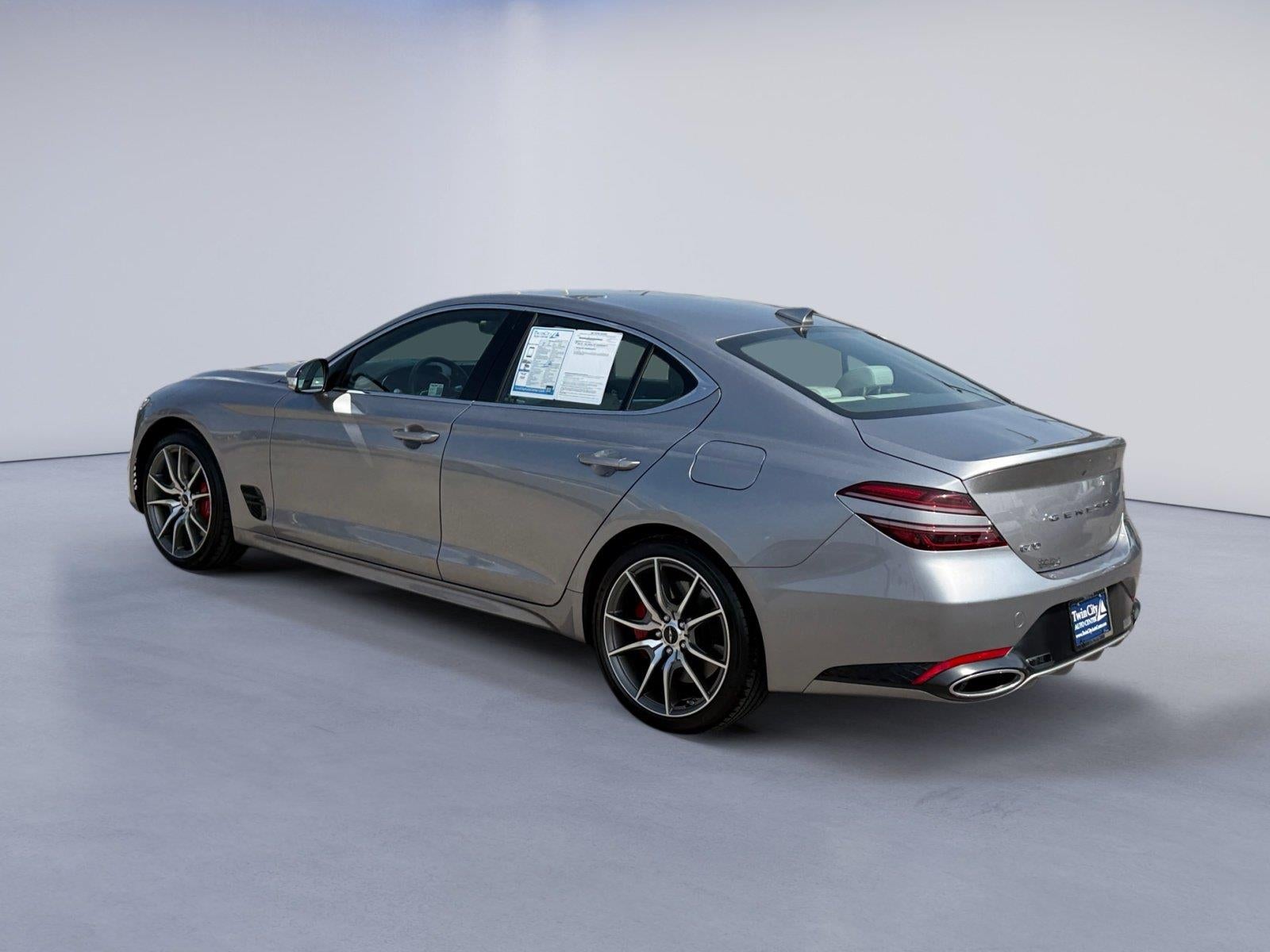 2025 Genesis G70 2.5T