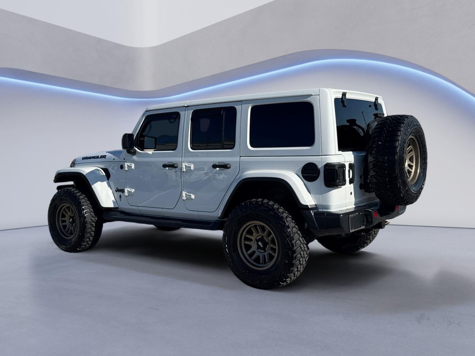 2020 Jeep Wrangler Unlimited Sahara Altitude