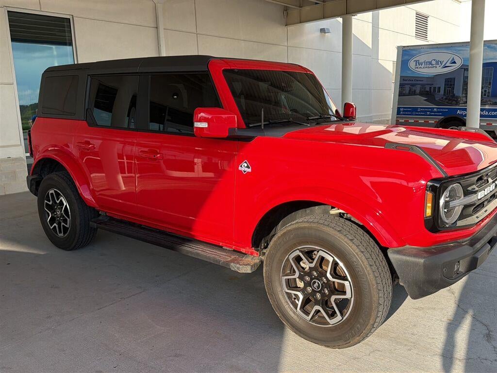 2023 Ford Bronco Outer Banks