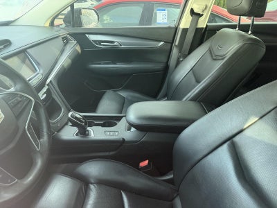2017 Cadillac XT5 Luxury AWD