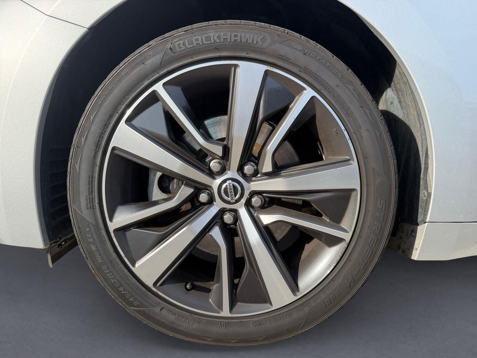 2020 Nissan Maxima SV