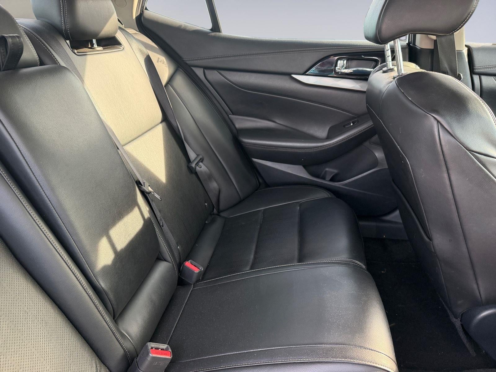 2020 Nissan Maxima SV