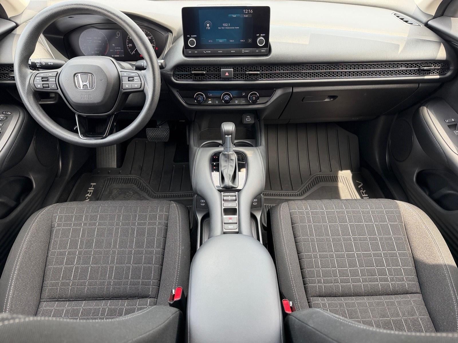 2025 Honda HR-V LX