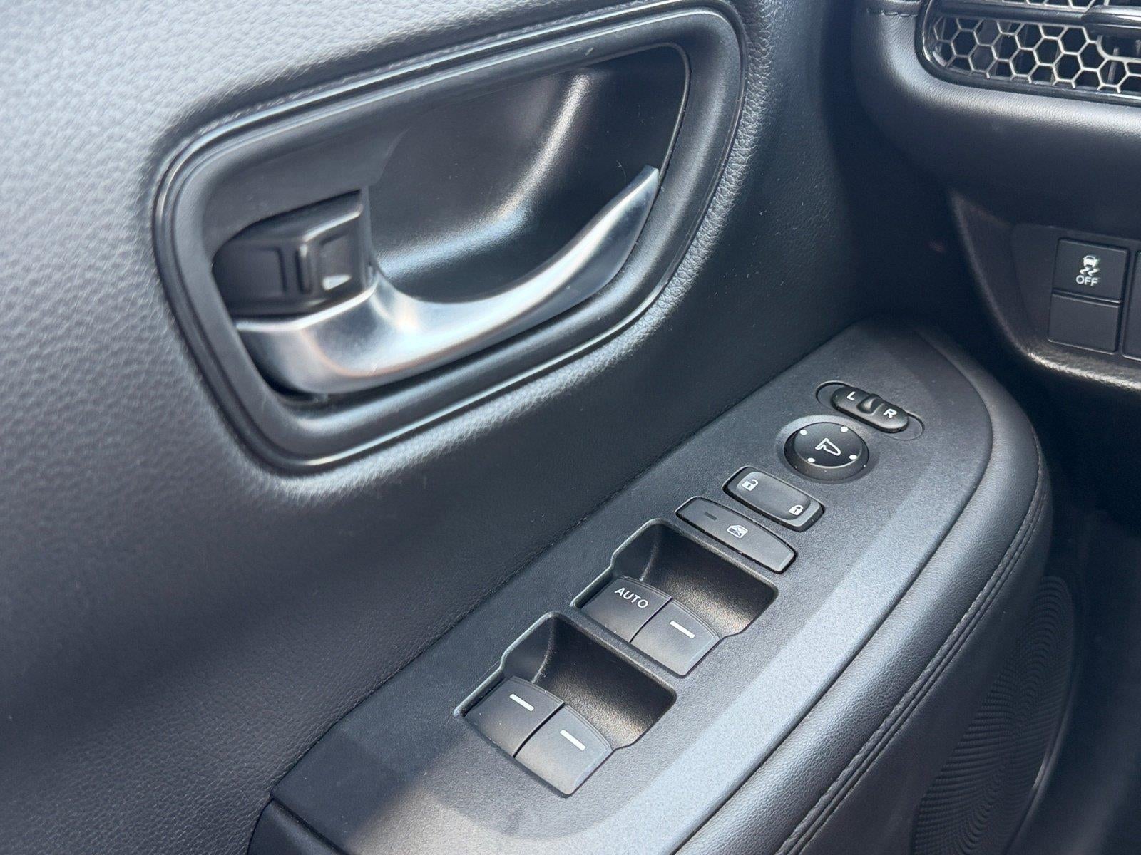 2025 Honda HR-V LX