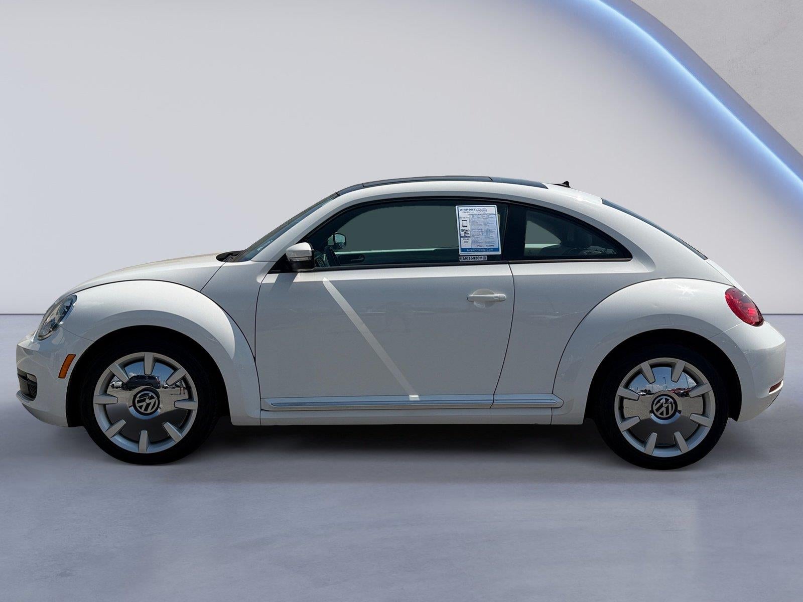2014 Volkswagen Beetle 2.5L w/Sun/Sound/Nav