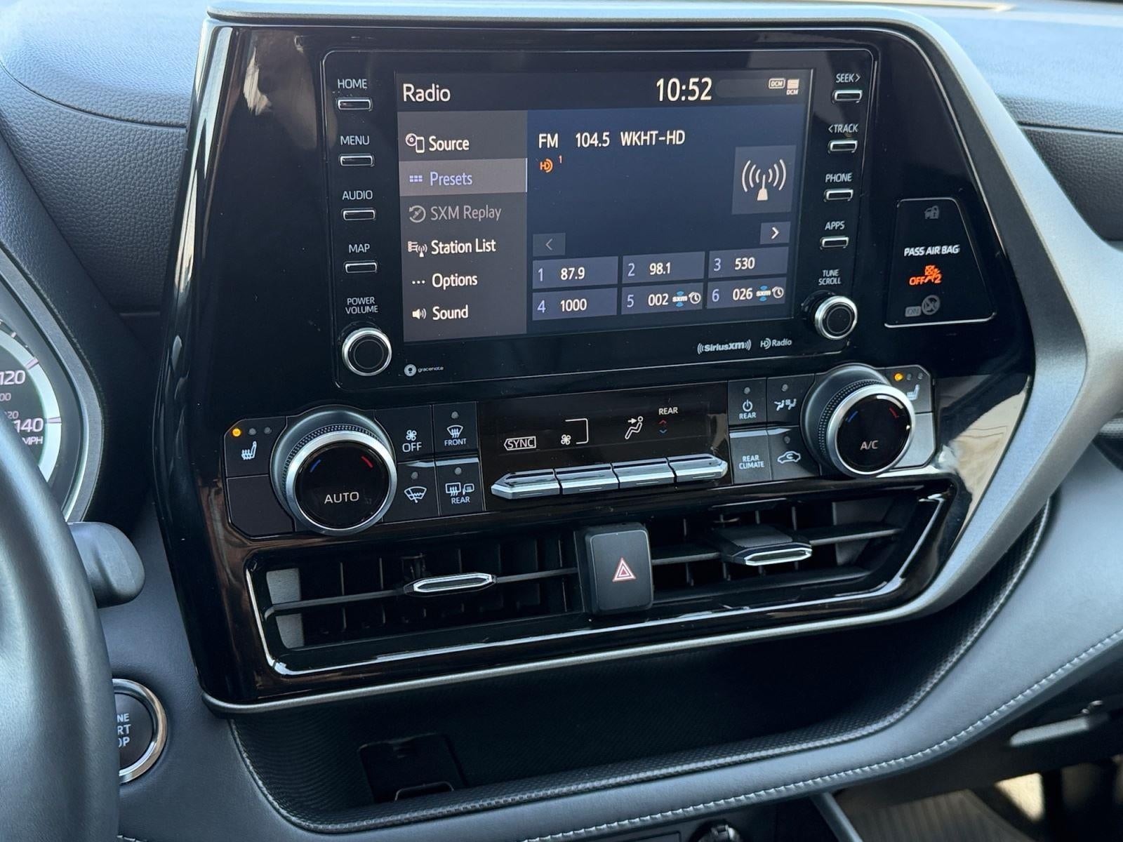 2022 Toyota Highlander XLE