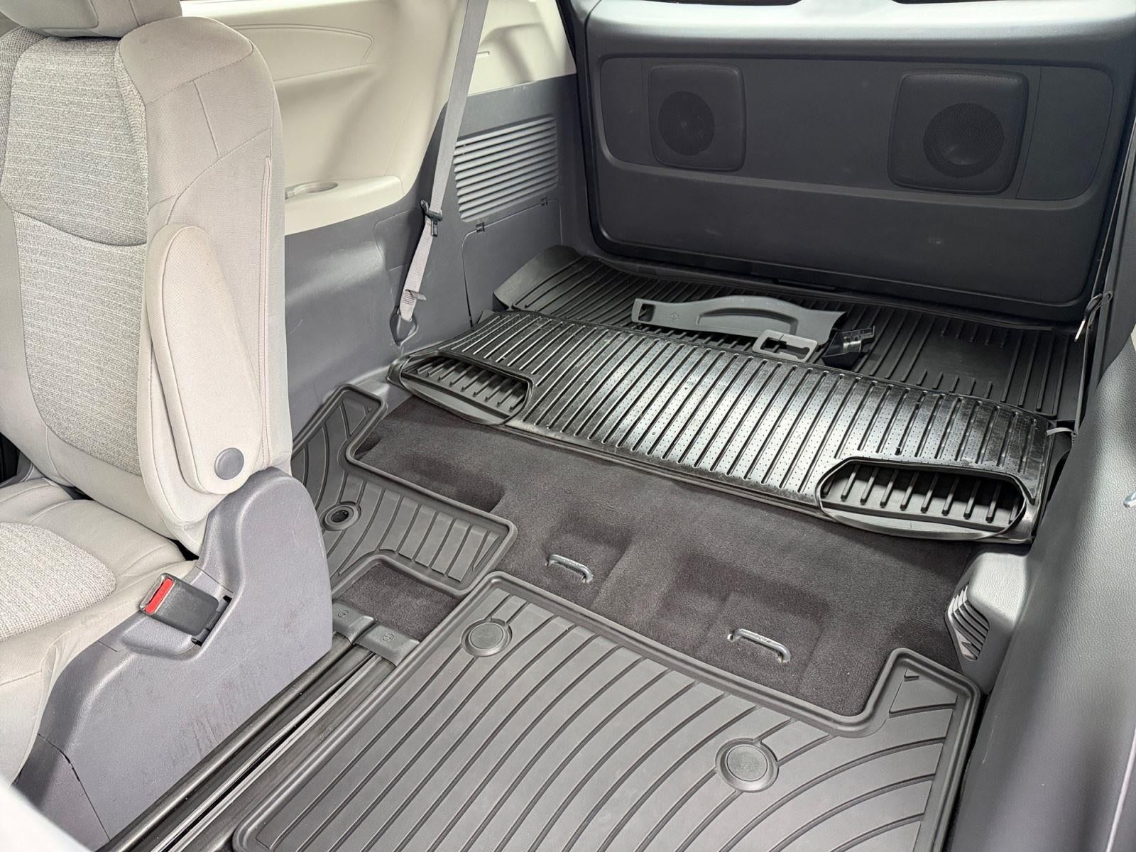 2021 Toyota Sienna LE