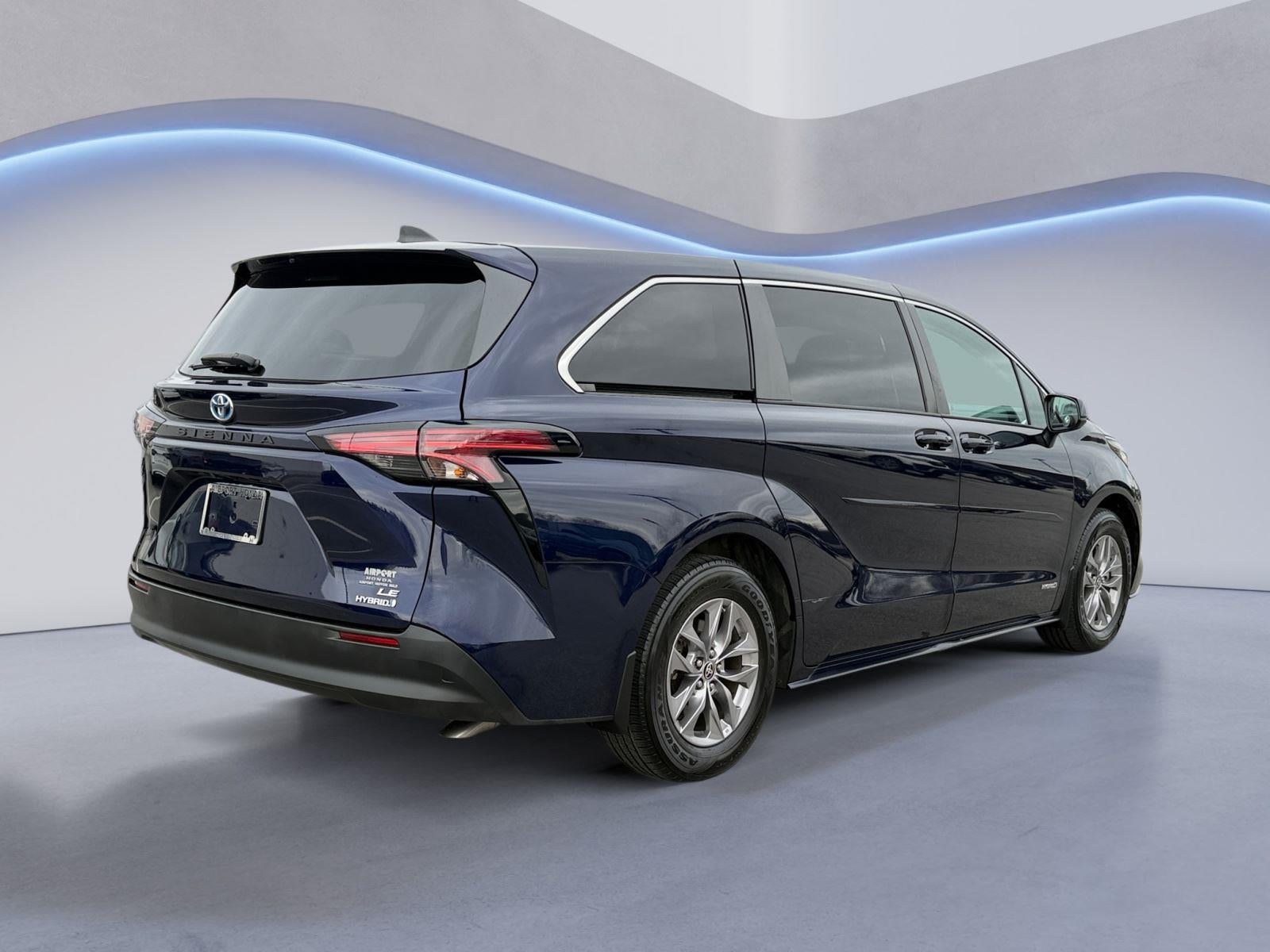 2021 Toyota Sienna LE