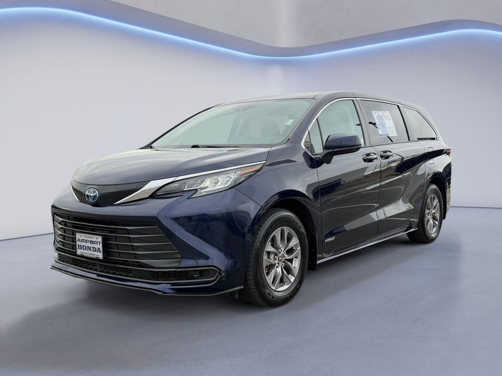 2021 Toyota Sienna LE