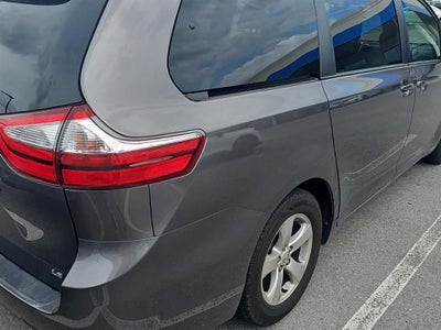 2017 Toyota Sienna LE 8-Passenger