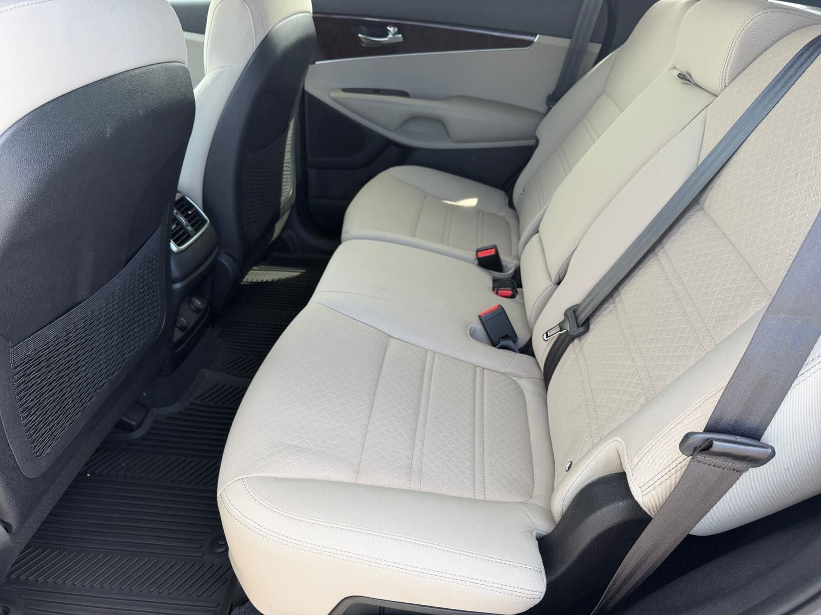 2016 Kia Sorento LX