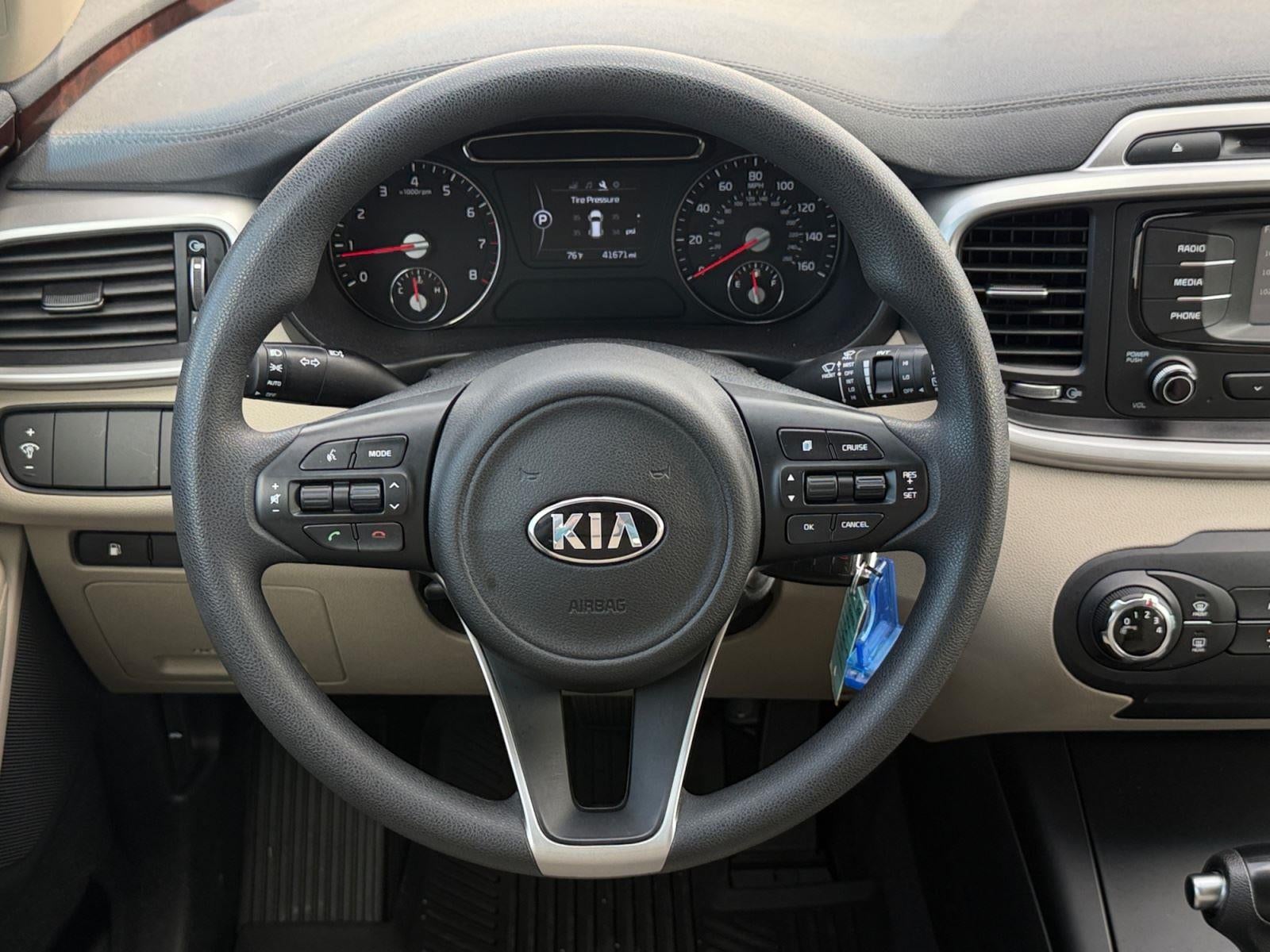 2016 Kia Sorento LX