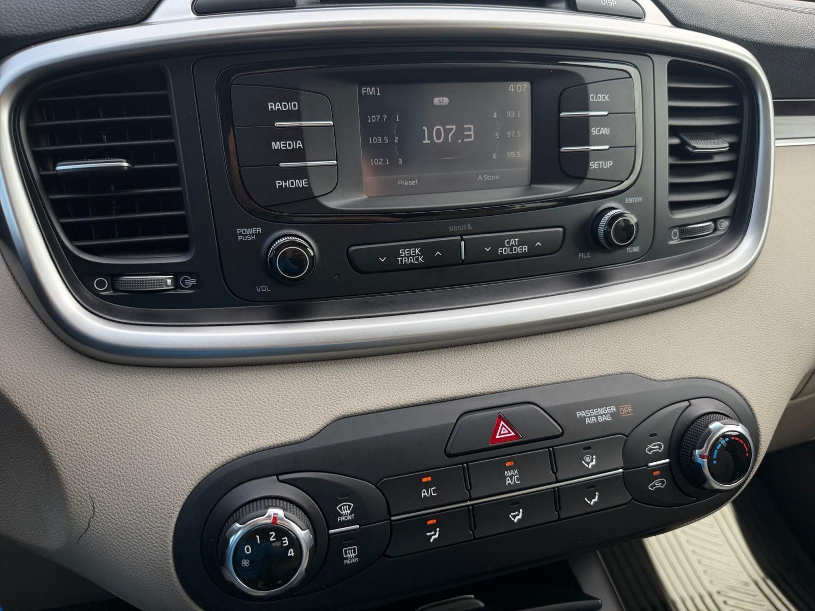 2016 Kia Sorento LX