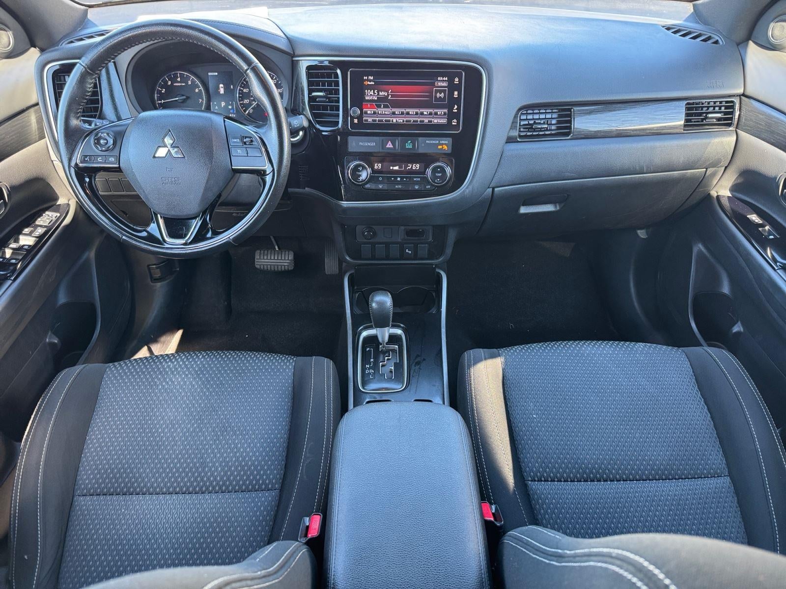 2018 Mitsubishi Outlander LE