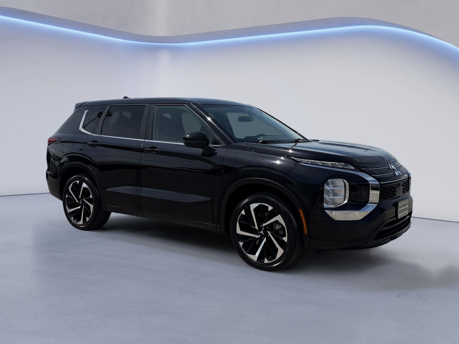 2022 Mitsubishi Outlander ES