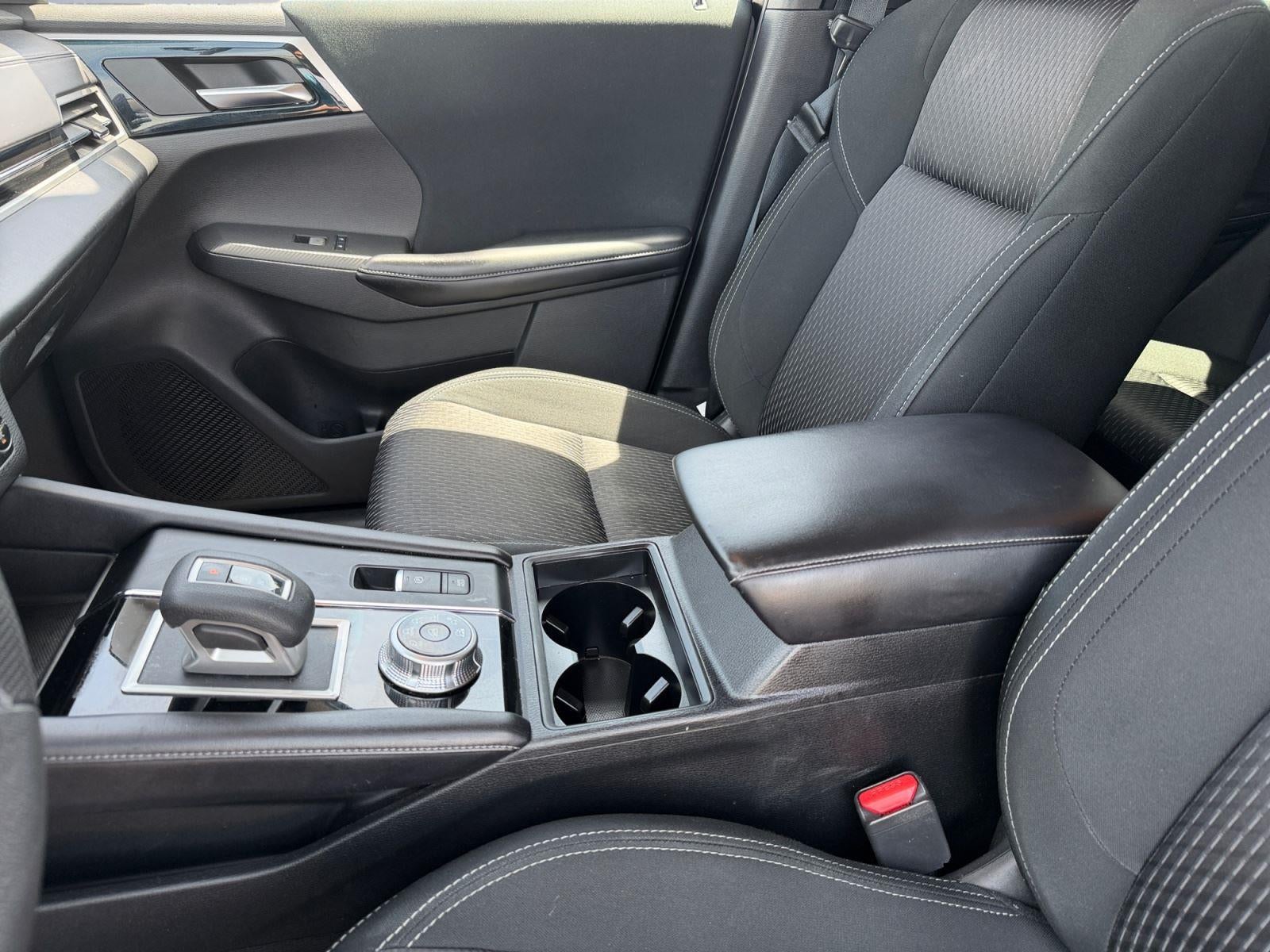 2022 Mitsubishi Outlander ES