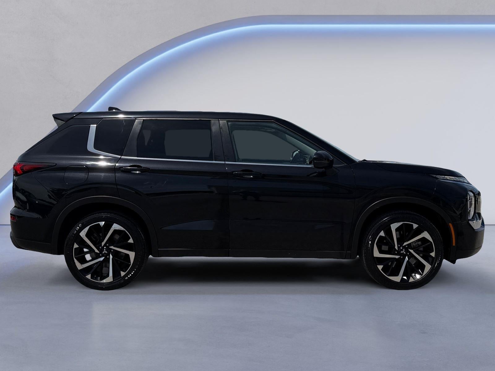 2022 Mitsubishi Outlander ES