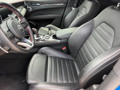 2023 Alfa Romeo STELVI Base