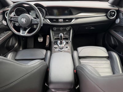 2023 Alfa Romeo STELVI Base