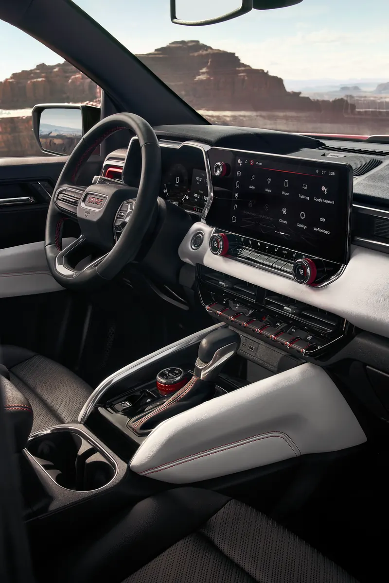 2026 GMC Canyon infotainment system at Twin City Buick GMC in Alcoa TN